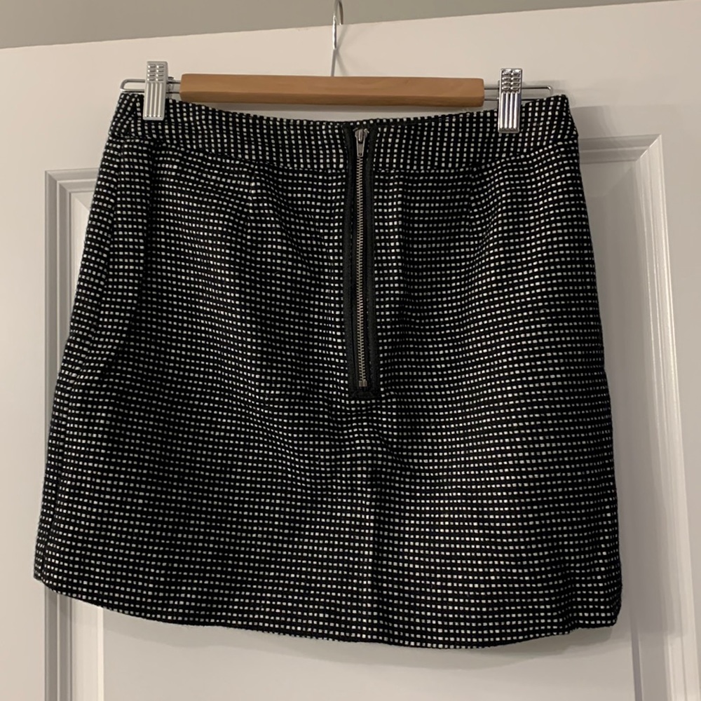GAP black and white skirt. Size 0